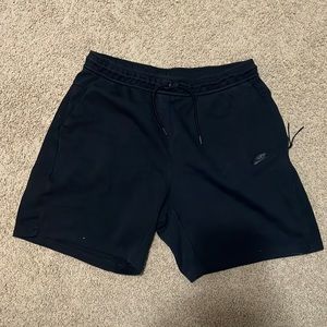 Nike Techfleece Shorts - XL